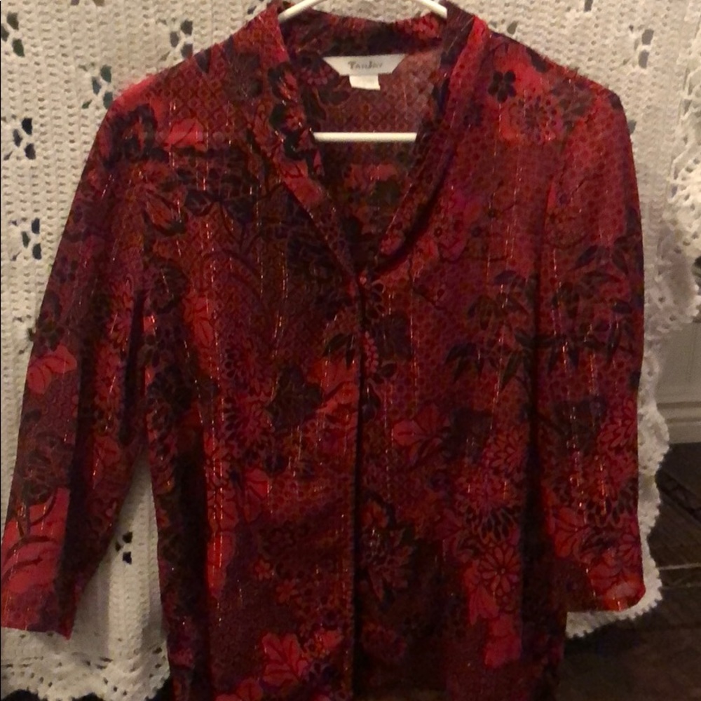 Women’s blouse